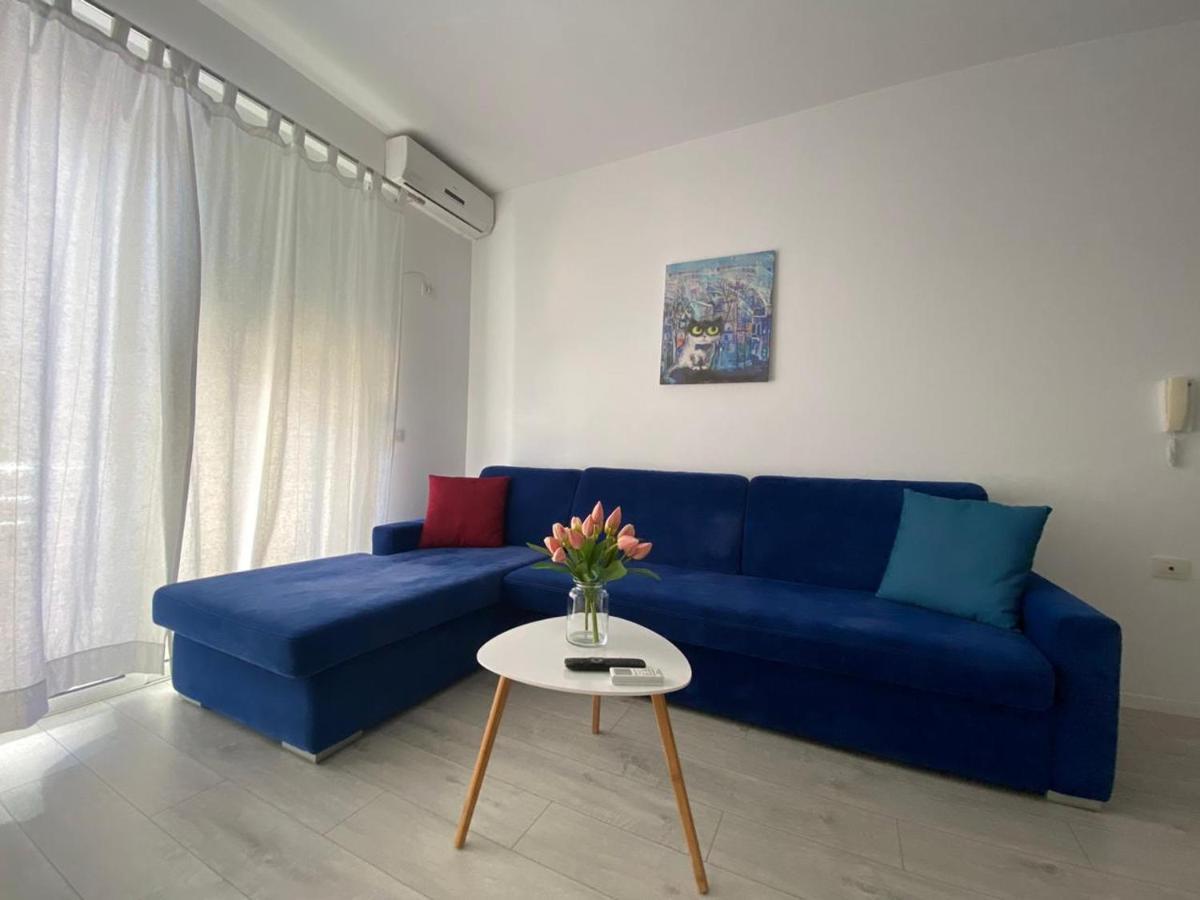 Rock Apartments Σαράντα Εξωτερικό φωτογραφία