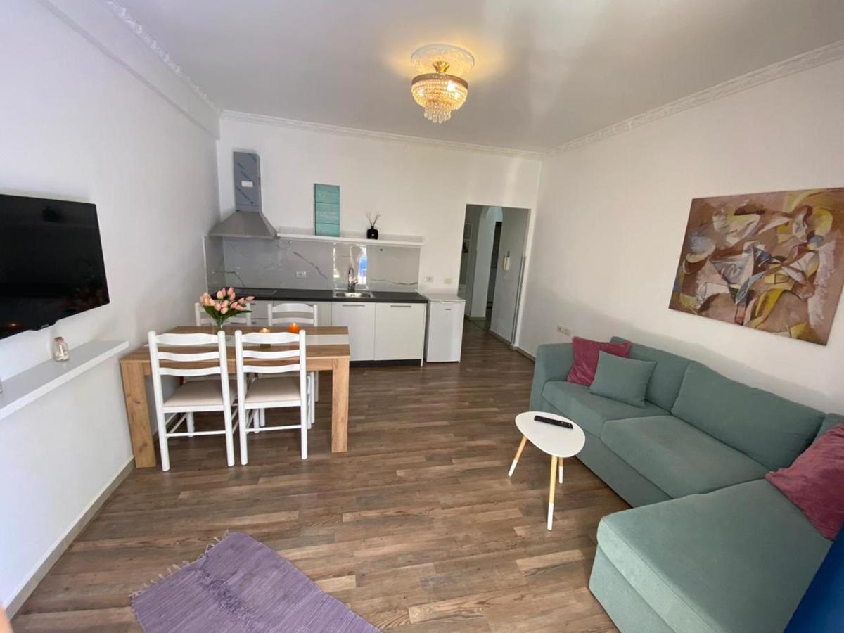 Rock Apartments Σαράντα Εξωτερικό φωτογραφία
