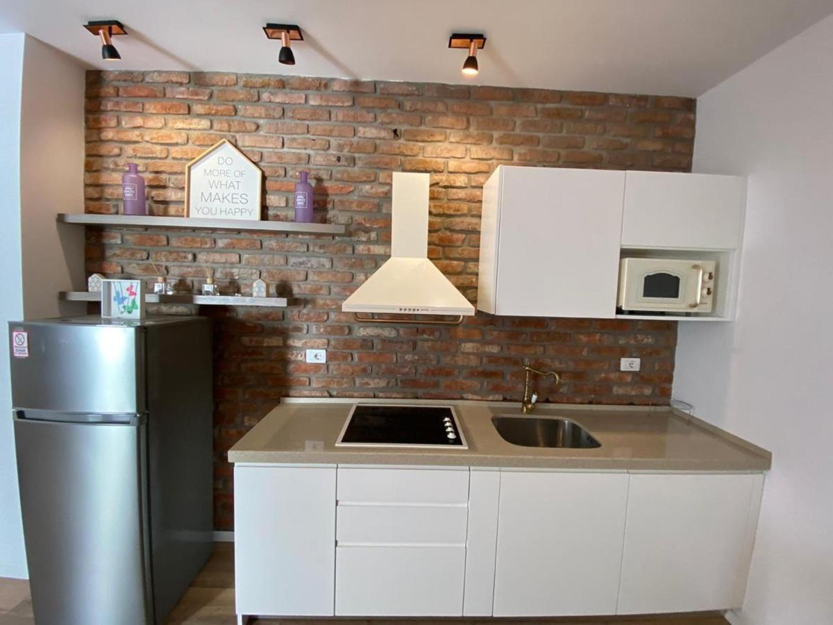 Rock Apartments Σαράντα Εξωτερικό φωτογραφία