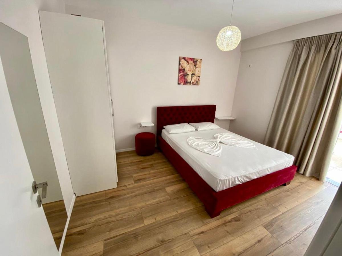 Rock Apartments Σαράντα Εξωτερικό φωτογραφία