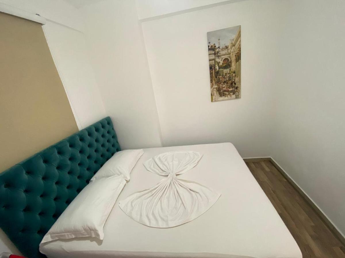 Rock Apartments Σαράντα Εξωτερικό φωτογραφία