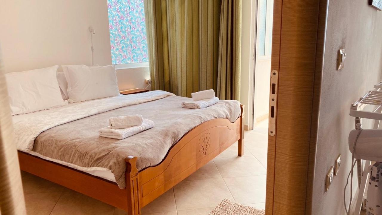 Rock Apartments Σαράντα Εξωτερικό φωτογραφία