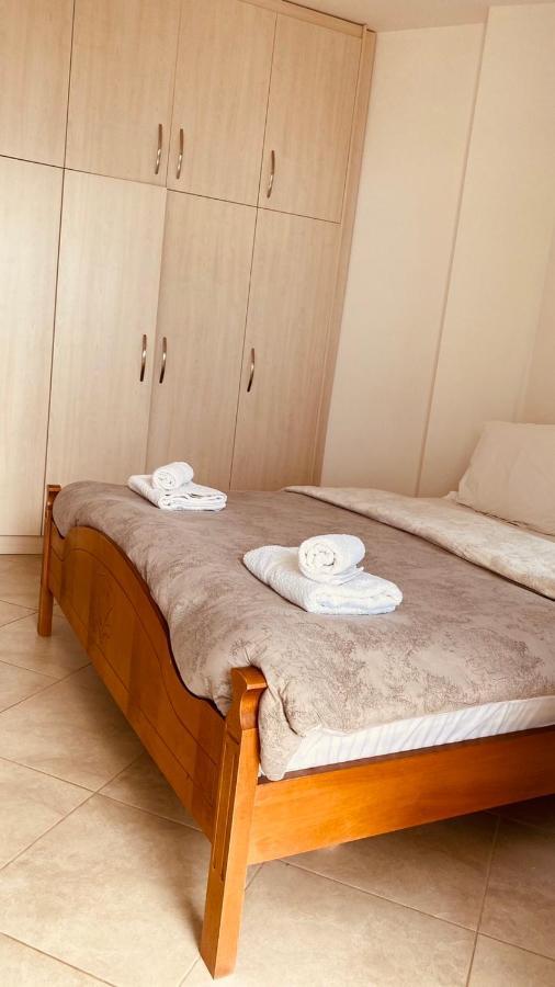 Rock Apartments Σαράντα Εξωτερικό φωτογραφία