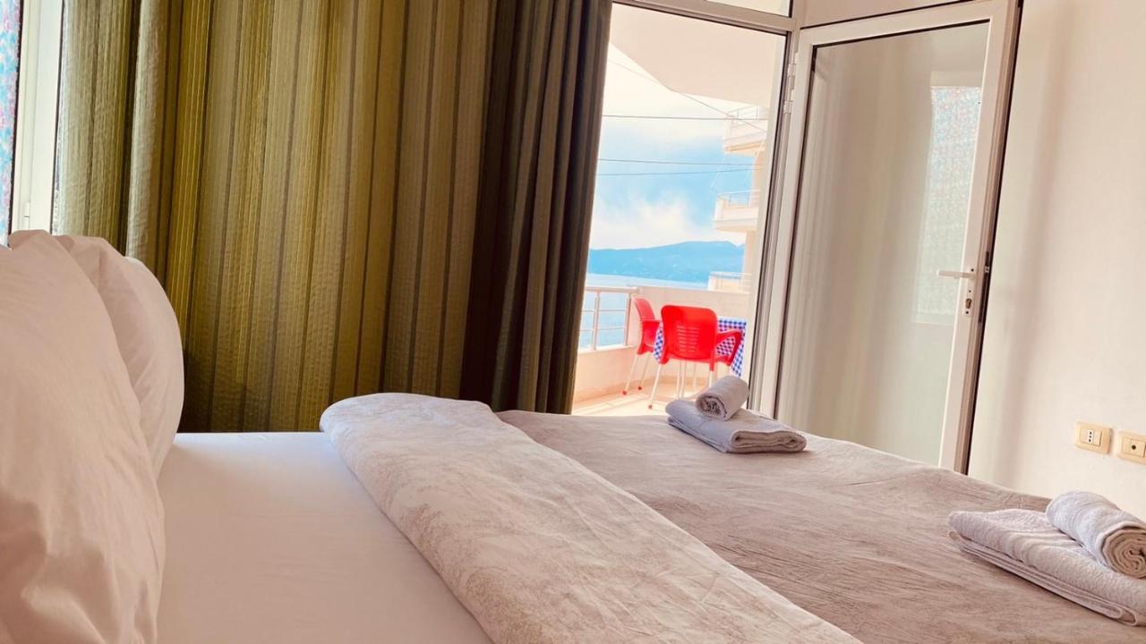 Rock Apartments Σαράντα Εξωτερικό φωτογραφία
