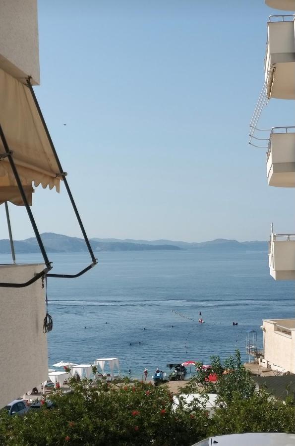 Rock Apartments Σαράντα Εξωτερικό φωτογραφία