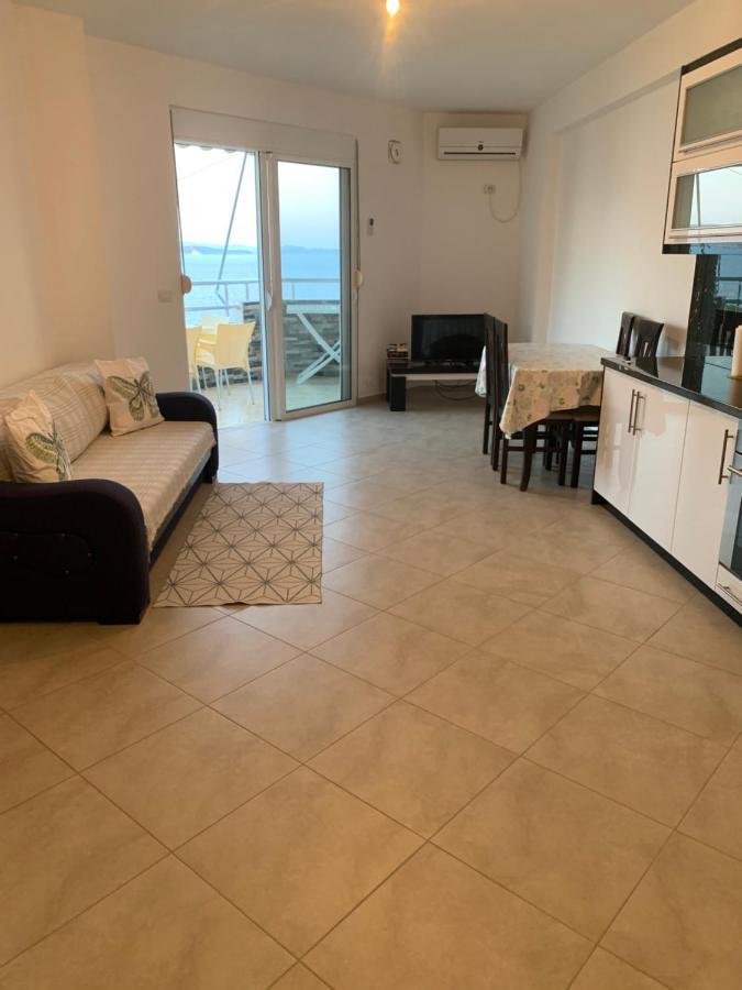 Rock Apartments Σαράντα Εξωτερικό φωτογραφία