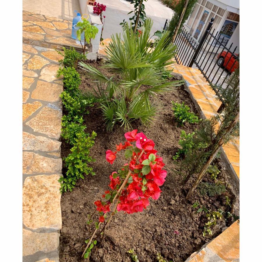 Rock Apartments Σαράντα Εξωτερικό φωτογραφία